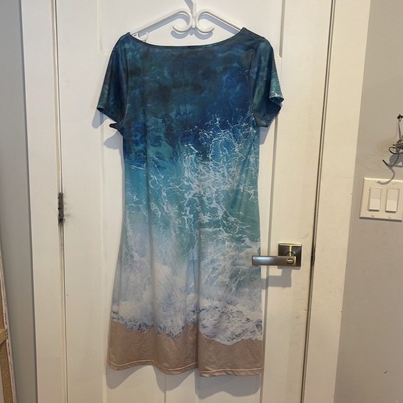 Dress - Picture 3 of 6